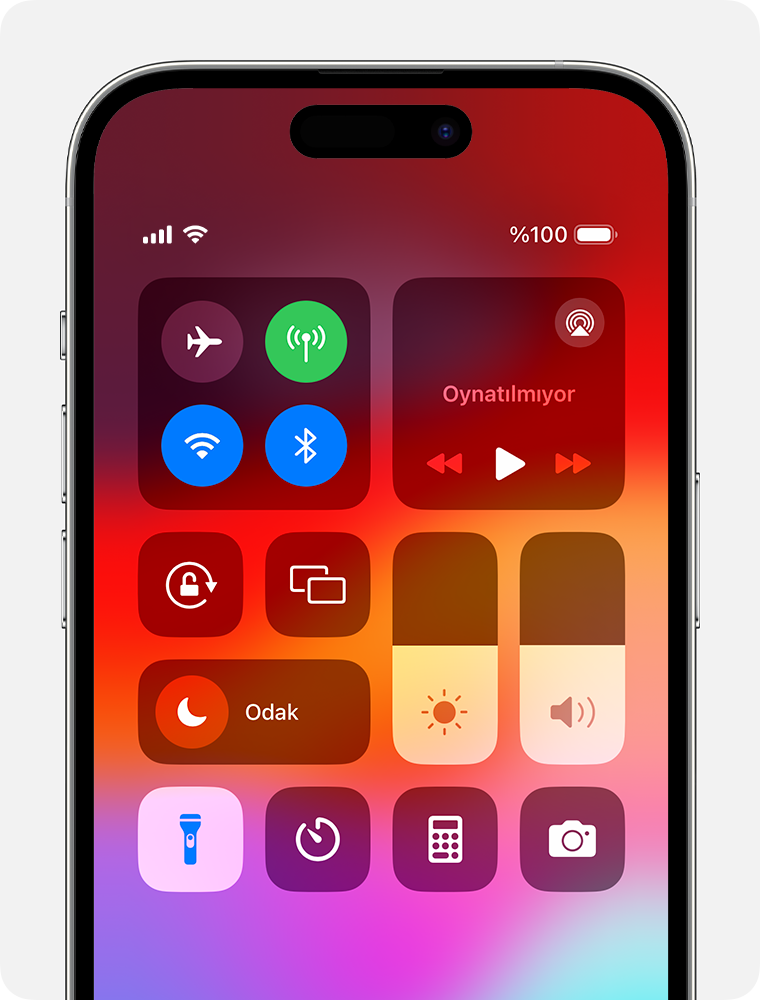 ios 17 iphone 14 pro control center flashlight on